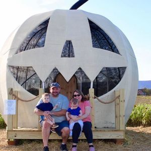 Meet your Posher, Michele